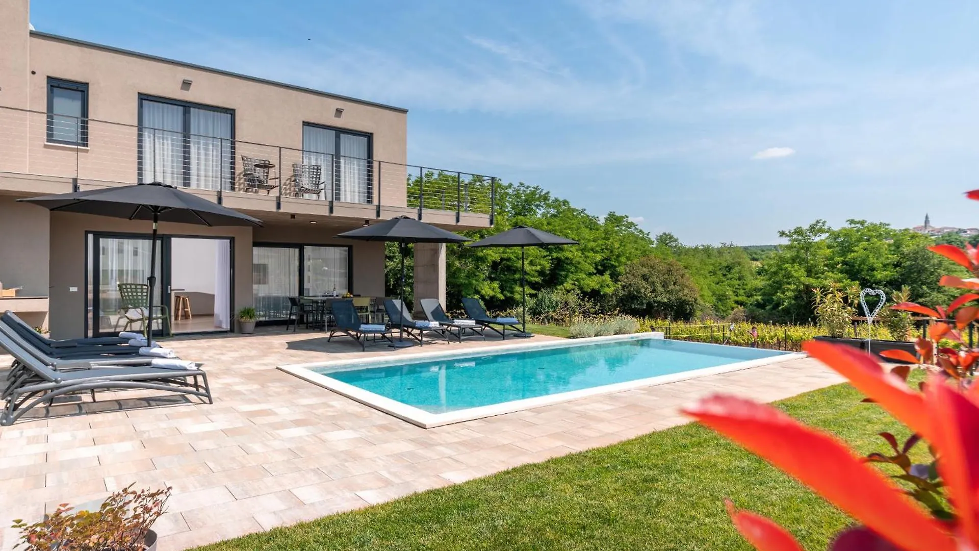 Beautiful Villa Perlin With Pool In Visnjan Farini